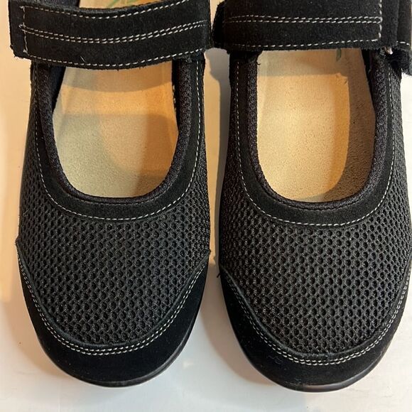 Naot Women’s Suede /Fabric Mesh Mary Jane Shoes Size 11 Wide - Picture 9 of 14